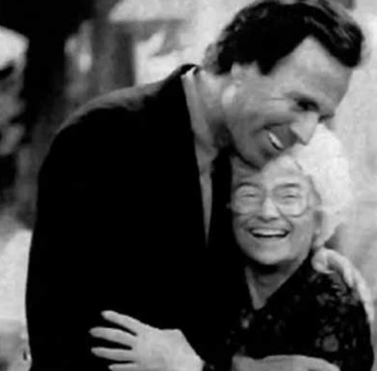 Sophia with Julio Iglesias